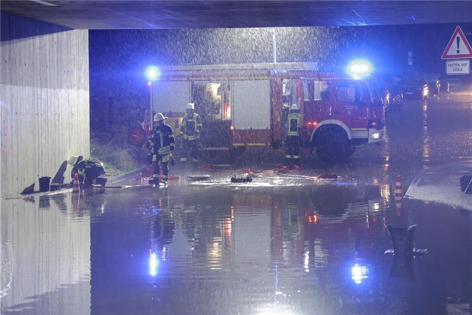 Teils heftige Gewitter mit Starkregen, Hagel und Sturmböen sind über Teile Bayerns hinweggezogen.Fotoreport-DB/extremwetter.tv / Bernd März/dpa