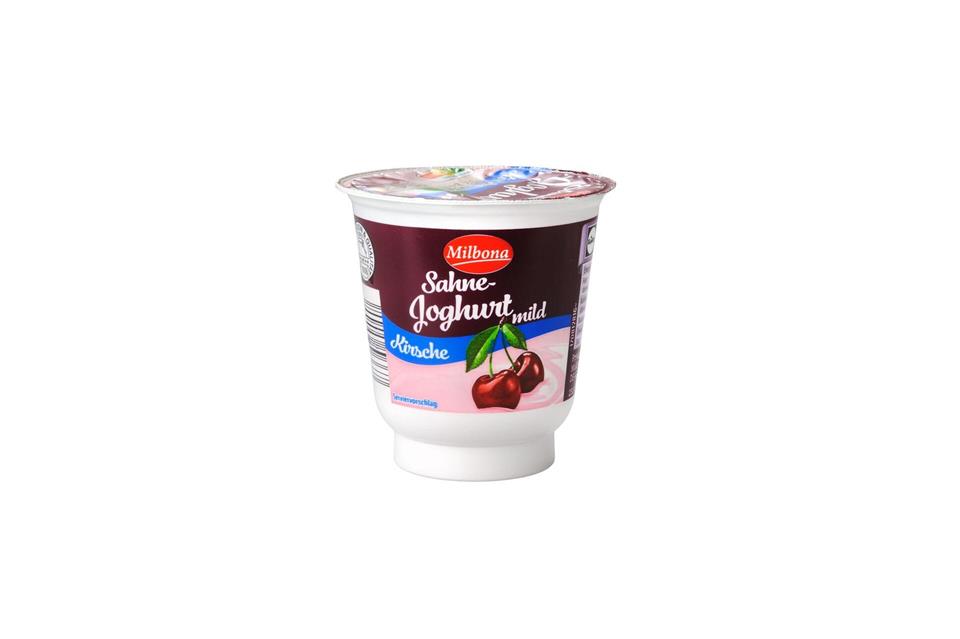 Testsieger der Stiftung Warentest ist der Milbona Sahne-Joghurt mild Kirsche von Lidl (Note 1,8).Ralph Kaiser/Stiftung Warentest/dpa-tmn