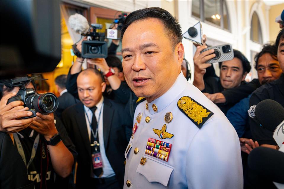 Thailands Regierungschef Anutin Charnvirakul hat die von Donald Trump angekündigte Waffenruhe im Konflikt zwischen Thailand und Kambodscha bislang nicht bestätigt. (Archivfoto)Arnun Chonmahatrakool/AP/dpa