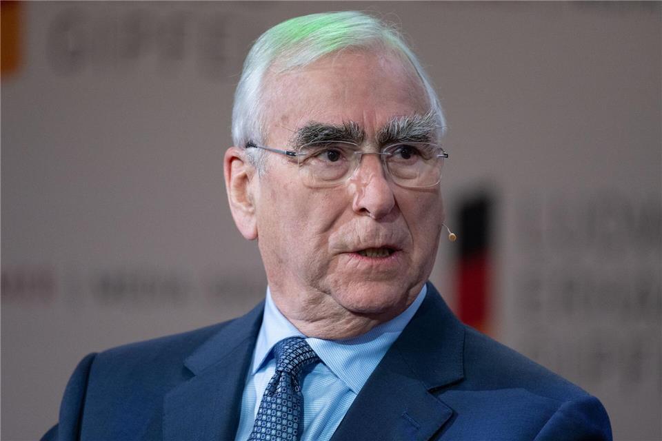 Theo Waigel war in früheren Jahren bereits als Gast auf dem Podium des Ludwig-Erhard-Gipfels zu sehen. In diesem Jahr erhält er bei der Veranstaltung am Tegernsee den Freiheitspreis der Medien. (Archivbild)Sven Hoppe/dpa