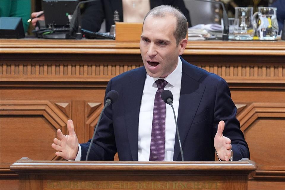 Thering zufolge sind viele Menschen in Hamburg wegen der Folgen des Volksentscheids zur Klimapolitik verunsichert (Archivbild).Marcus Brandt/dpa