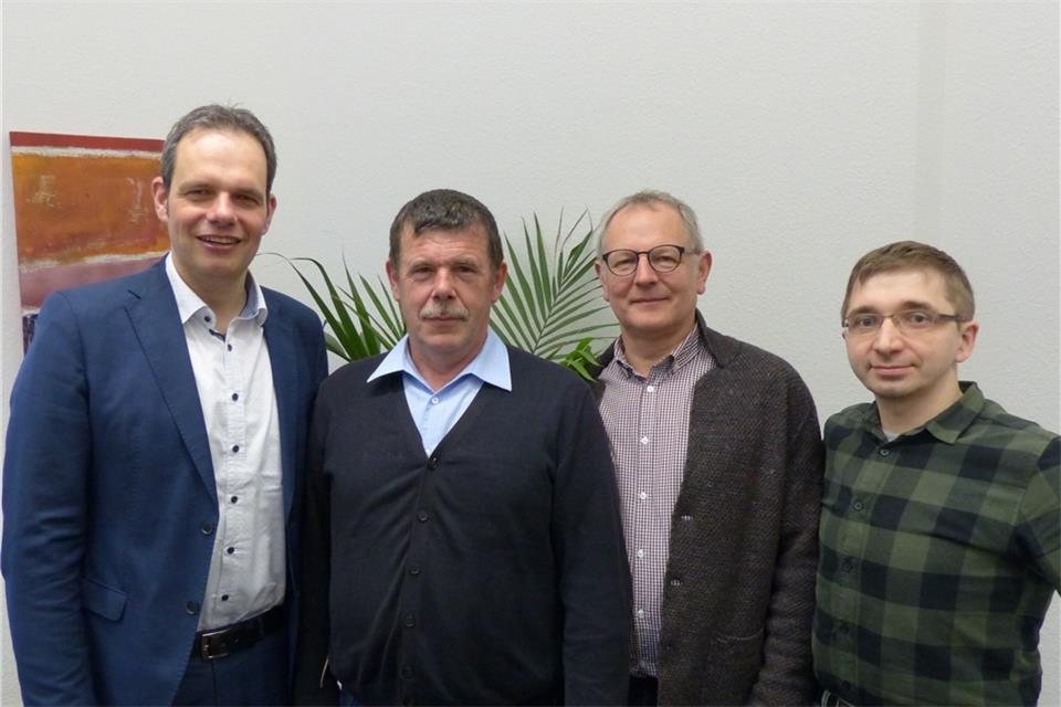 Thomas Brömmel (2. v. l.) wechselt nach mehr alss 30-jähriger Arbeit bei der Gemeinde in den Ruhestand.