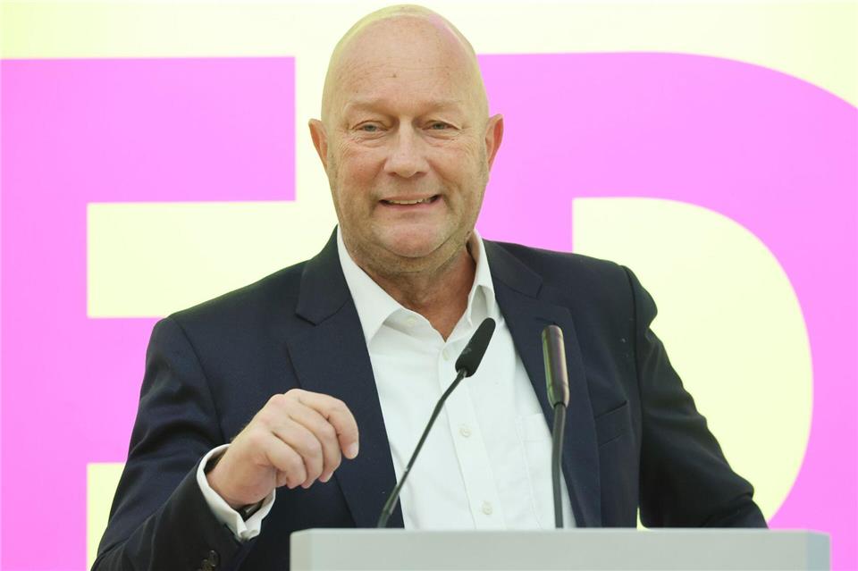 Thomas Kemmerich ist aus der FDP ausgetreten. (Archivbild)Bodo Schackow/dpa