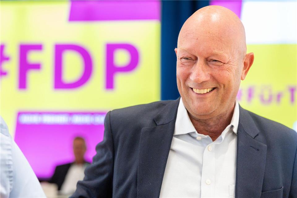 Thomas Kemmerich ist weiterhin FDP-Chef in Thüringer. Michael Reichel/dpa