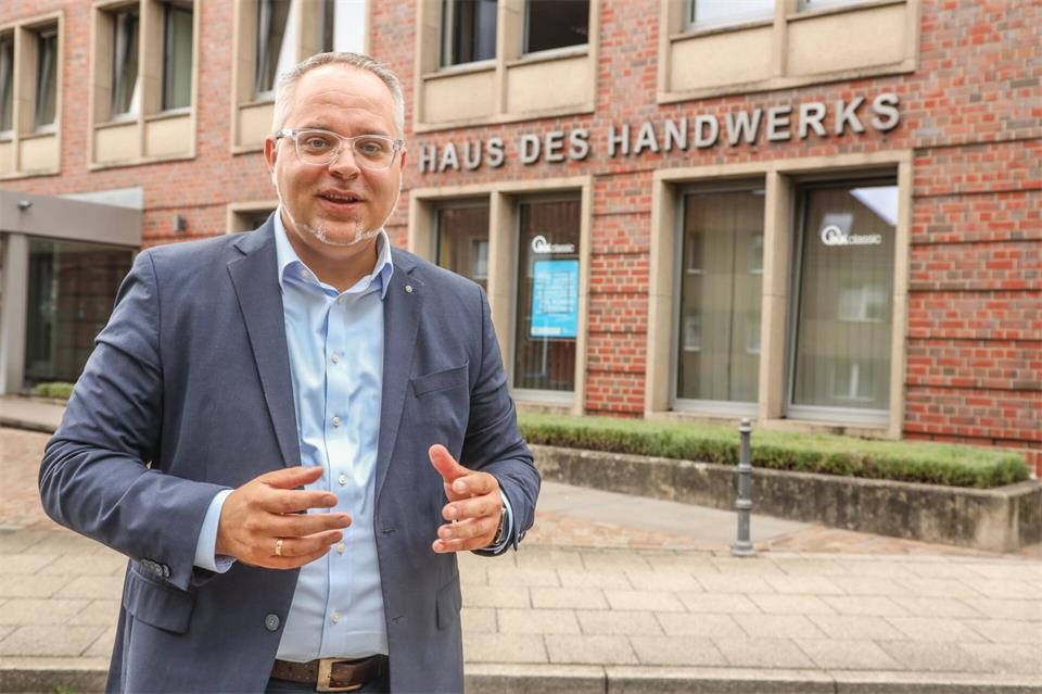 Thomas Kerkhoff geht davon aus, dass es mehrere Tage zu Störungen durch den Hackerangriff auf die Kreishandwerkerschaft kommen kann.