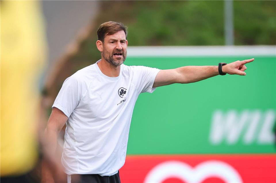 Thomas Kleine hat mit seinem Team eine gute Trainingswoche hinter sich. (Archivfoto)Daniel Karmann/dpa
