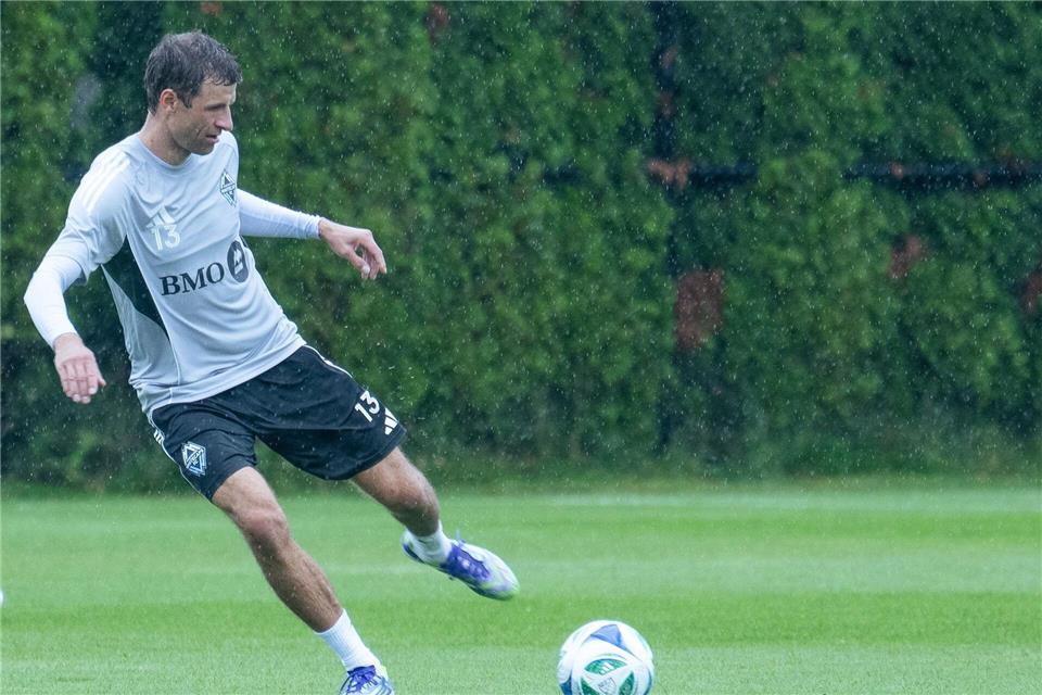 Thomas Müller funkt jetzt vermehrt auf Englisch.Maximilian Haupt/dpa