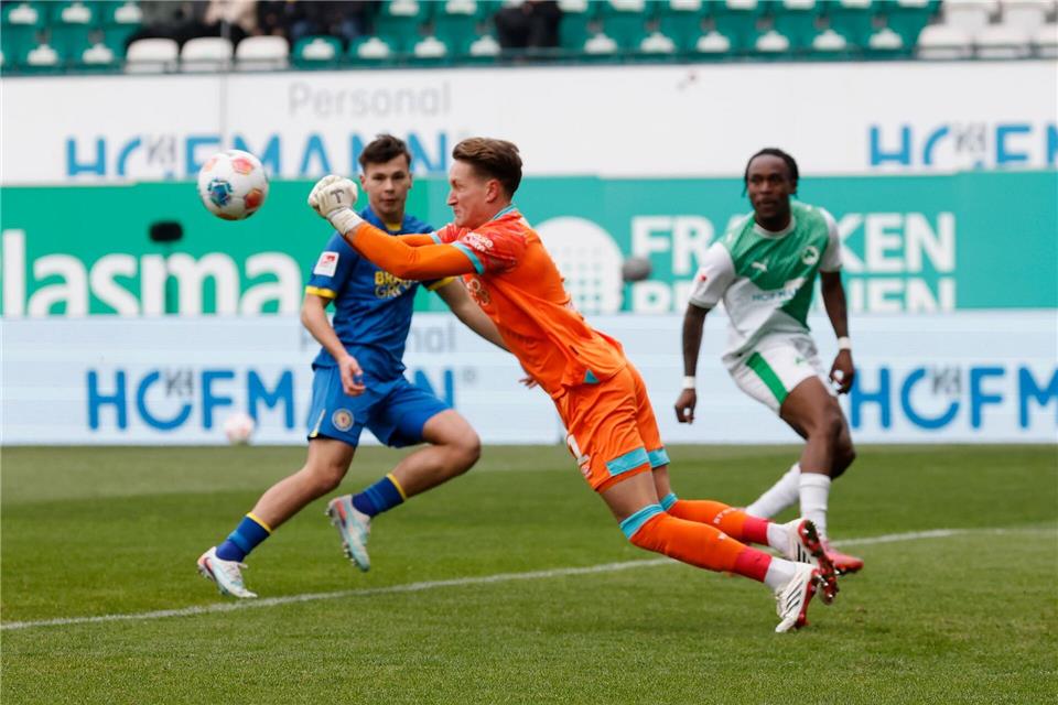 Thorben Hoffmann fehlt den Braunschweigern einige Wochen. (Archivbild)Heiko Becker/dpa