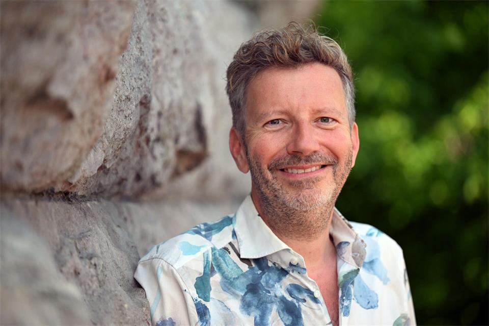 Thorsten Schorn hat den Jury-Vorsitz beim Wettbewerb um den schönsten Balkon im Ruhrgebiet übernommen. (Archivbild)Federico Gambarini/dpa