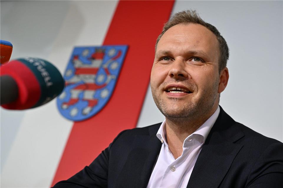Thüringens AfD-Fraktionsvize Daniel Haseloff verteidigt die Ideen seiner Partei zu Staatsleistungen für Kirchen. (Archivbild) Martin Schutt/dpa