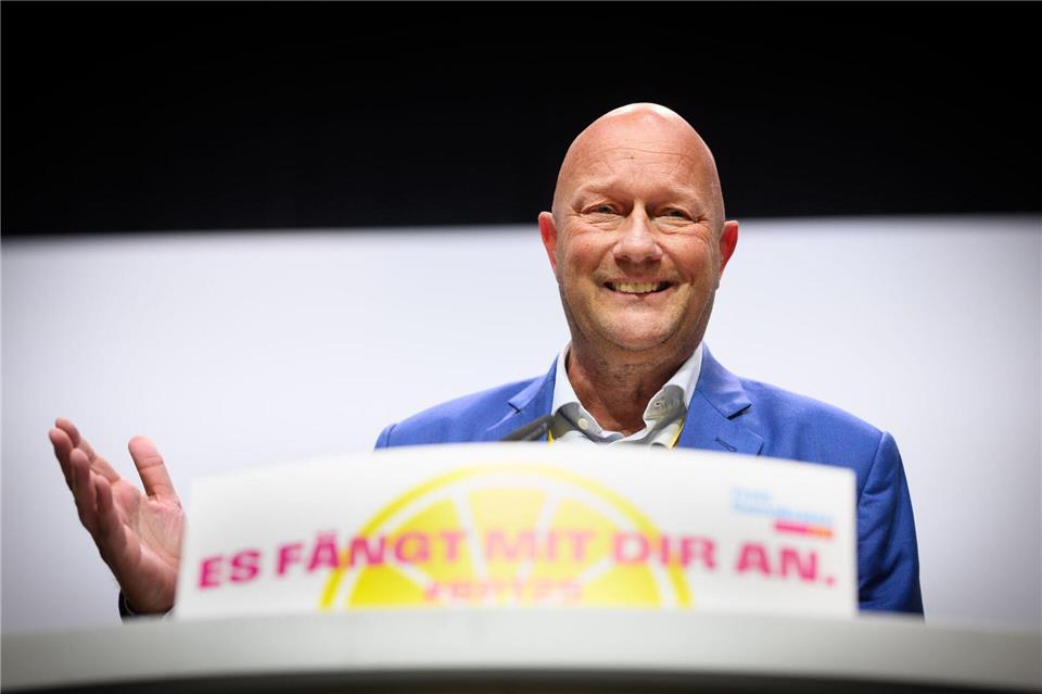 Thüringens Ex-Kurzzeitministerpräsident Thomas Kemmerich verlässt die FDP. (Archivbild)Bernd von Jutrczenka/dpa