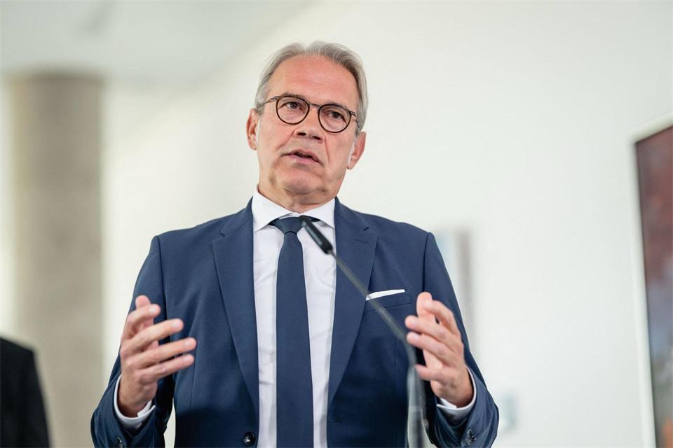 Thüringens Innenminister und SPD-Chef Georg Maier lobt die entschlossene Politik seiner Parteikollegin Bärbel Bas. (Archivbild) Jacob Schröter/dpa