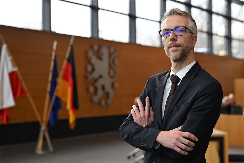 Thüringens Landesdatenschutzbeauftragter Tino Melzer sieht vor allem bei der Weitergabe von Daten zur Bildungsbiografie enge Grenzen. (Archivbild)Martin Schutt/dpa