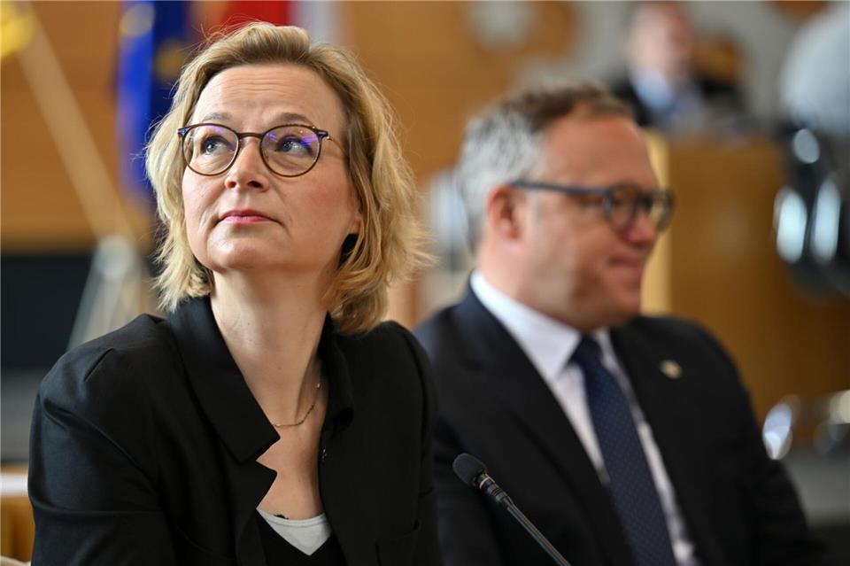 Thüringens Landesregierung legt den Haushaltsentwurf vor. (Archivbild)Martin Schutt/dpa