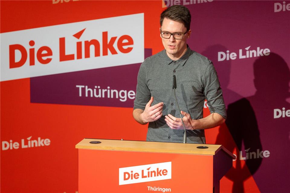 Thüringens Linke-Fraktionsvorsitzender Christian Schaft bezeichnet die Verabschiedung eines Linke-Antrags mit AfD-Stimmen als Zufallsmehrheit. (Archivbild)  Michael Reichel/dpa