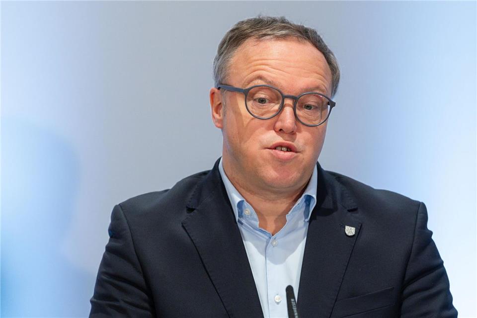 Thüringens Ministerpräsident Marion Voigt (CDU) soll seinen Doktortitel verlieren, wehrt sich aber gegen eine entsprechende Entscheidung der TU Chemnitz juristisch. (Archivbild)Michael Reichel/dpa