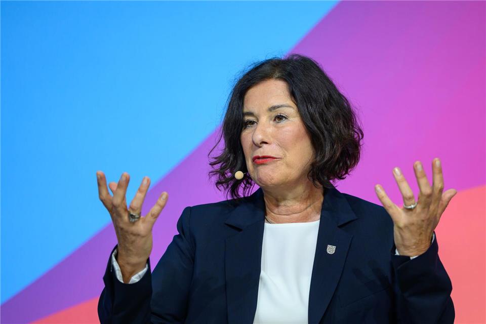 Thüringens Wirtschaftsministerin kritisiert US-Zollpolitik. (Archivbild)Patrick Pleul/dpa