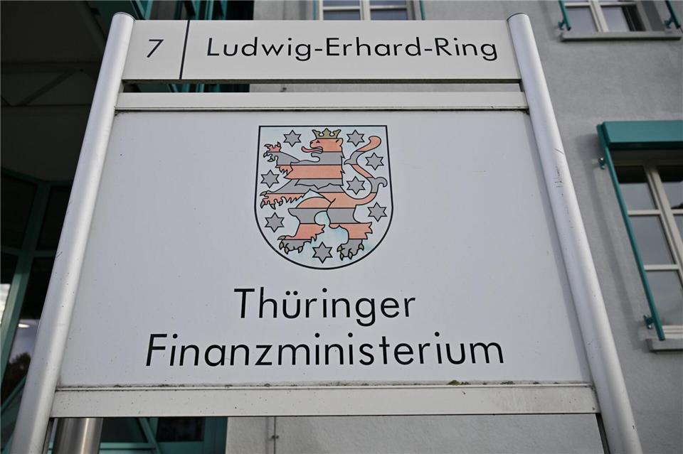 Thüringer Finanzbeamte prüfen, ob Betriebe ihre Kassenzeichnungen korrekt verbuchen. (Symbolbild)Martin Schutt/dpa