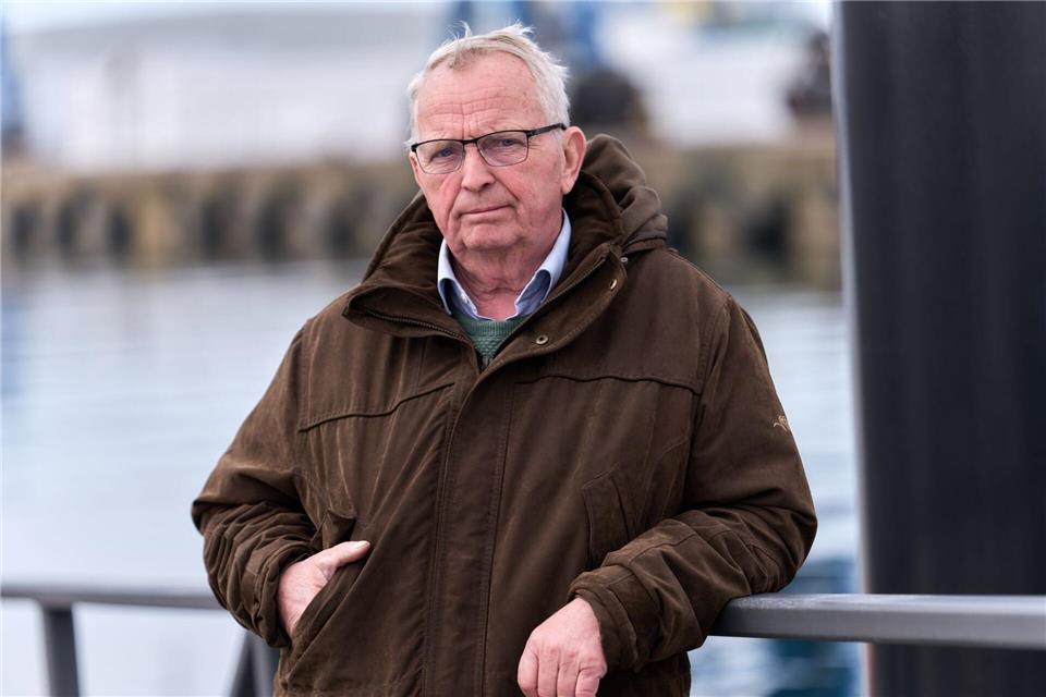 Till Backhaus (SPD), Umweltminister von Mecklenburg-Vorpommern, hat nun grünes Licht für einen erneuten Rettungsversuch gegeben.Marcus Golejewski/dpa