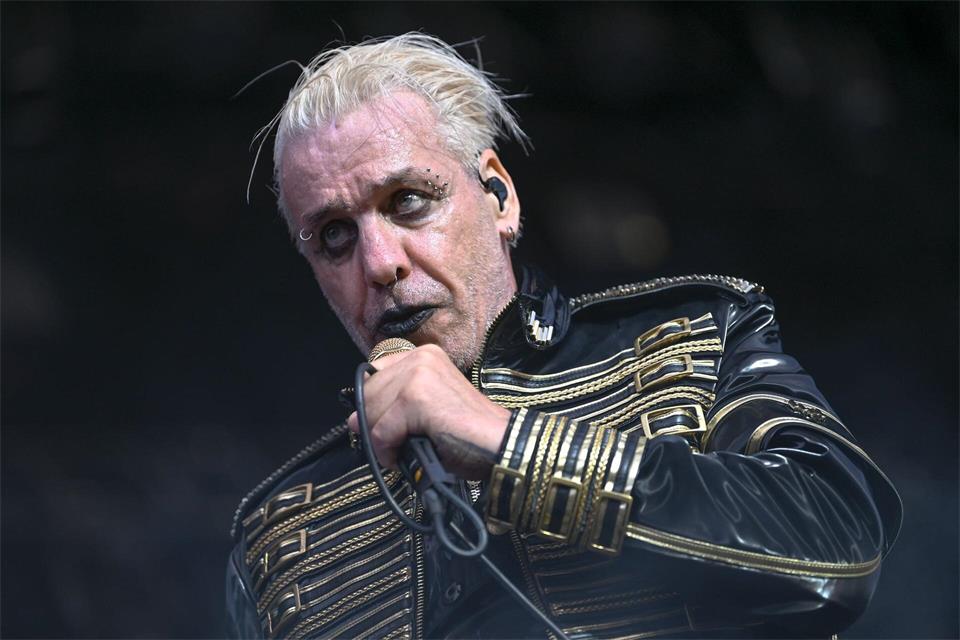 Till Lindemann geht wieder auf Solo-Tour. (Archivbild)Heiko Rebsch/dpa