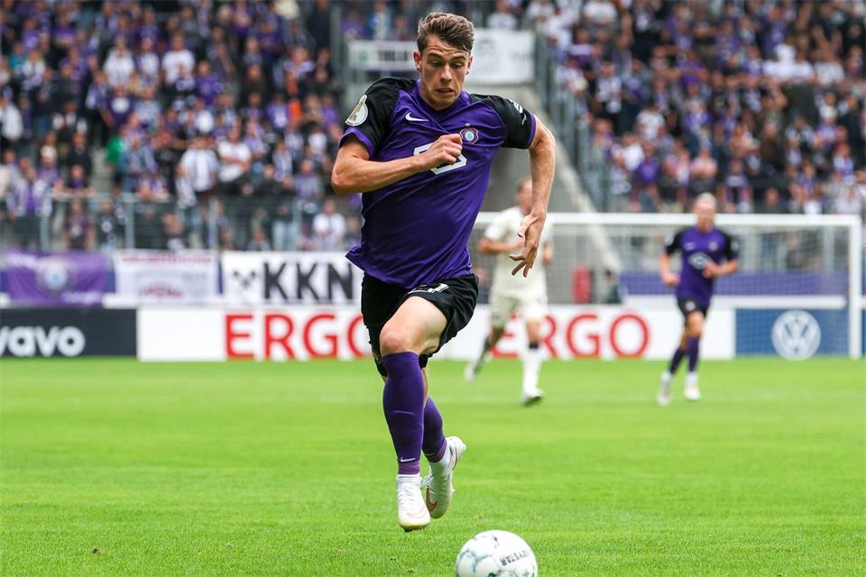 Tim Maciejewski (FC Erzgebirge Aue) schaffte bei der Pokal-Niederlage in Eilenburg den zwischenzeitlichen Ausgleich. (Archivbild)Jan Woitas/dpa
