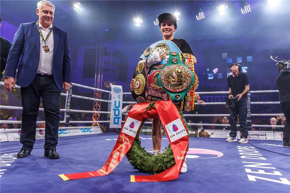 Tina Rupprecht wird Mama und beendet ihre Box-Karriere. (Archivbild)Andreas Gora/dpa