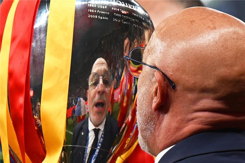 Titelsammler: Luis de la Fuente ist im Verband sehr erfolgreich. (Archivbild)Robert Michael/dpa