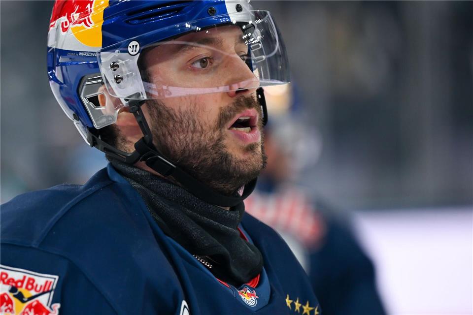 Tobias Rieder entscheidet mit dem EHC Red Bull München die Serie gegen Ingolstadt. (Archivbild)Sven Hoppe/dpa