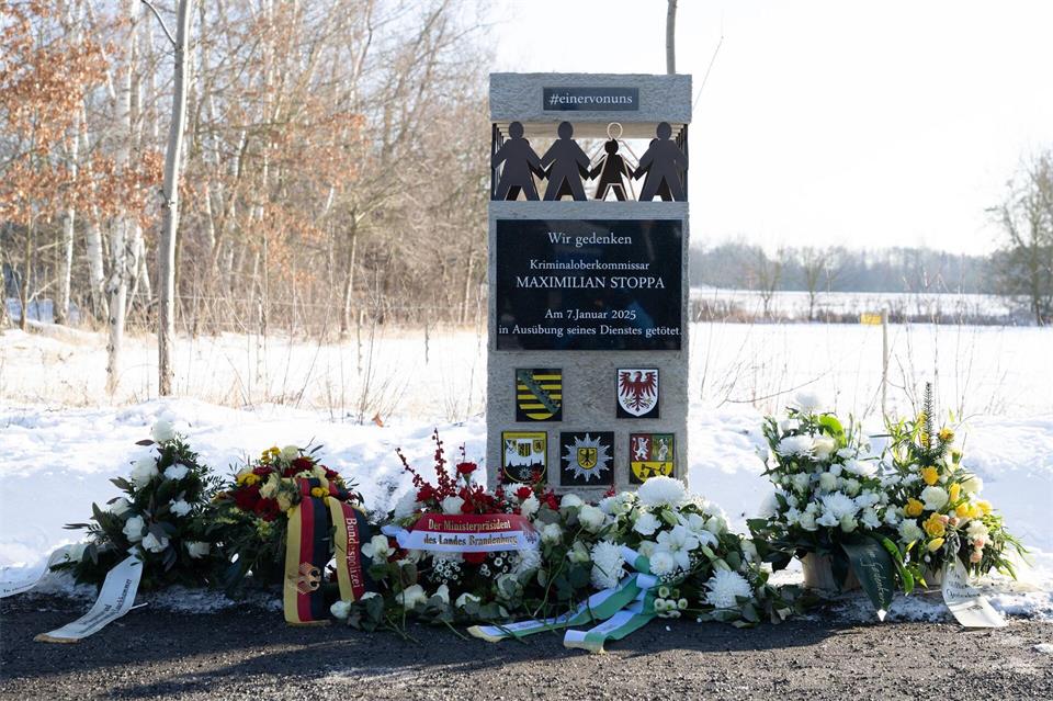 Tod eines Polizisten - mutmaßliche Drahtzieher gefasst. (Archivbild)Sebastian Kahnert/dpa