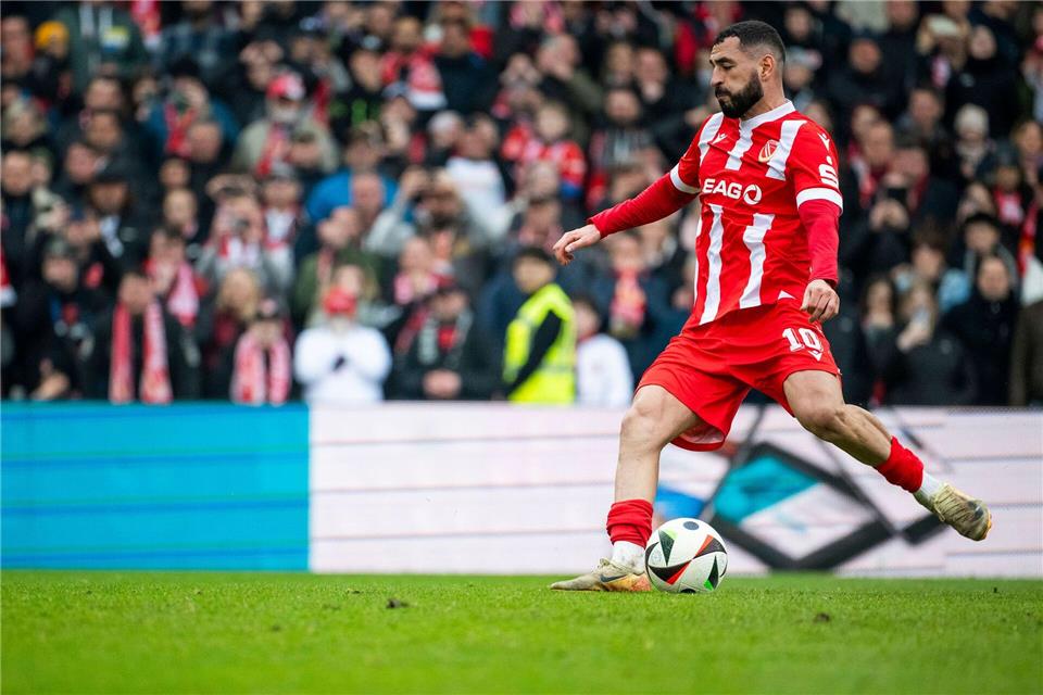Tolcay Cigerci gelang der Ehrentreffer für Cottbus.Julius Frick/dpa