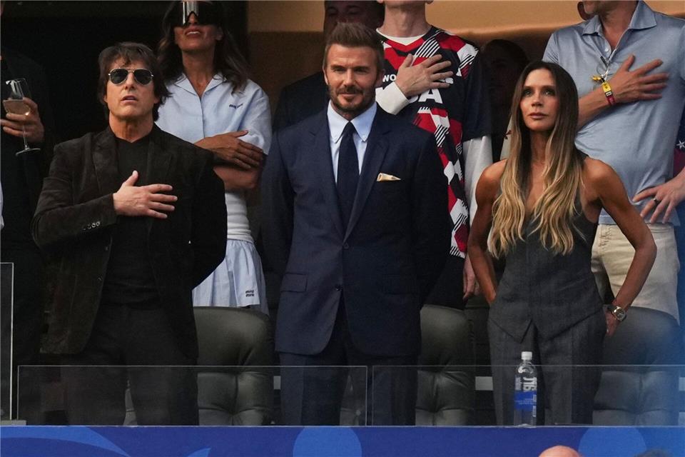 Tom Cruise und die Beckhams: Bei der US-Nationalmannschaft dabei zu sein, ist gerade angesagt.Andre Penner/AP/dpa
