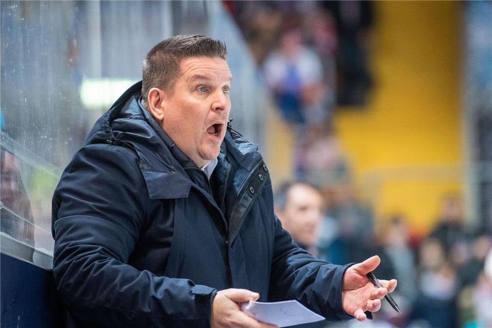 Tom Pokel trainiert künftig die Löwen Frankfurt. (Archivbild)Lino Mirgeler/dpa