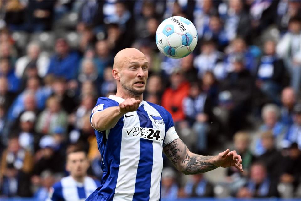 Toni Leistner erhält bei Hertha BSC keinen neuen Vertrag. (Archivbild)Soeren Stache/dpa