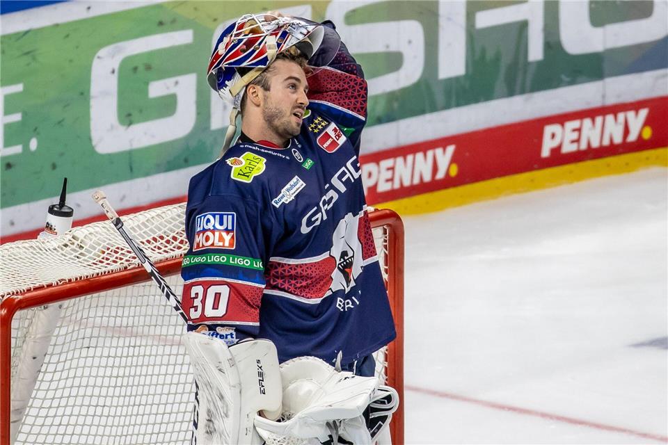 Torhüter Jake Hildebrand verliert mit den Eisbären Berlin nach Penaltyschießen gegen Köln. (Archivbild)Andreas Gora/dpa