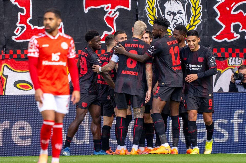 Torjubel für Leverkusen beim FSV Mainz 05.Torsten Silz/dpa