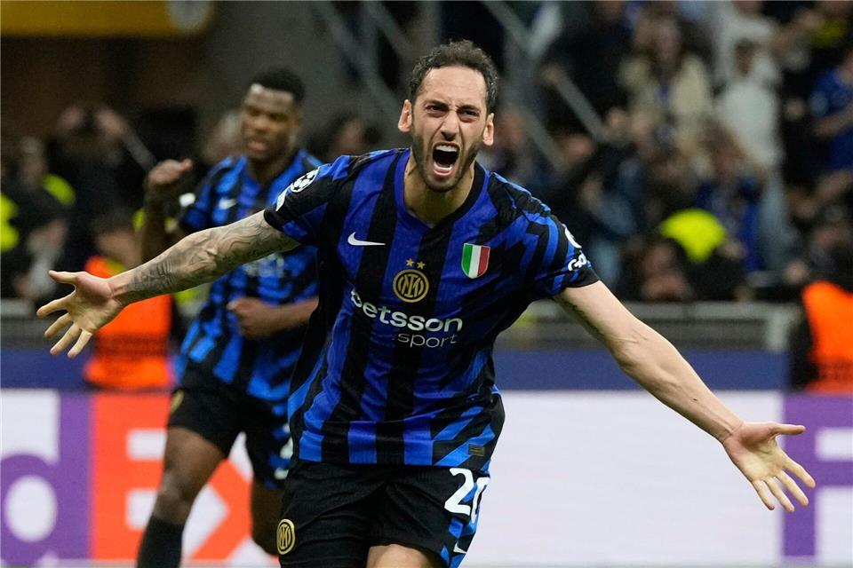 Torschütze zum 2:0 für Inter: Ex-Bundesliga-Profi Hakan Calhanoglu.Luca Bruno/AP/dpa
