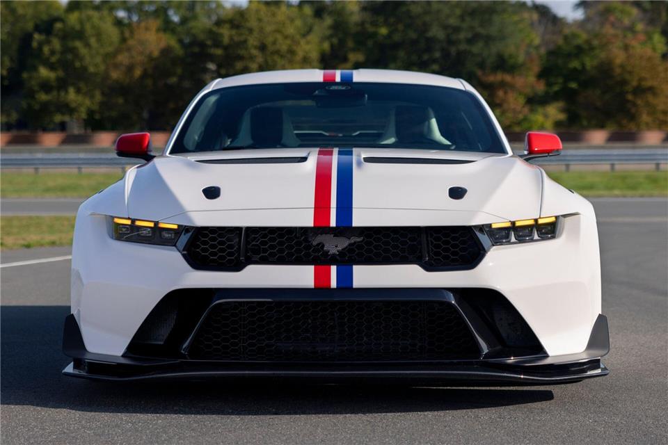Track Day: Diese Front erinnert mehr an einen Rennwagen für die Piste als an einen Grand Tourismo für die StraßeFord/dpa-tmn