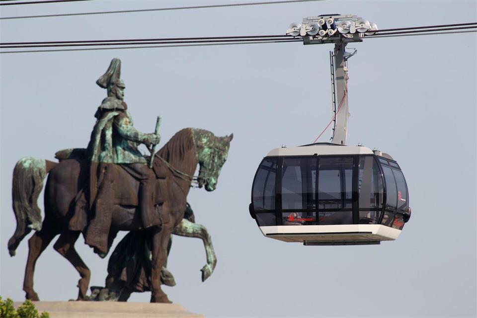 Tradition trifft Moderne in Koblenz. (Archivbild)Thomas Frey/dpa