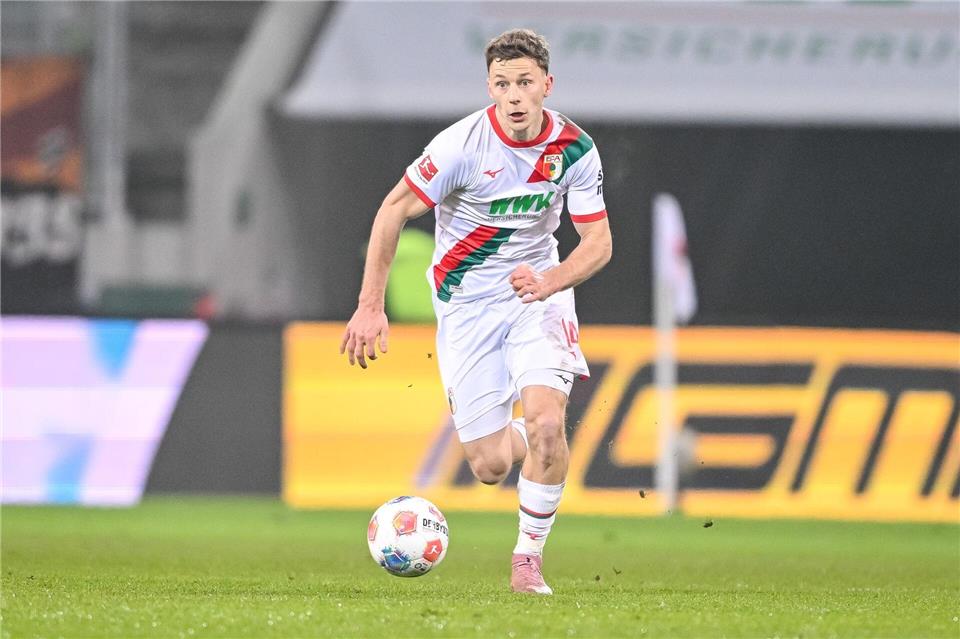 Trägt auch in der kommenden Saison das FCA-Trikot: Yannik Keitel. (Archivbild)Harry Langer/dpa