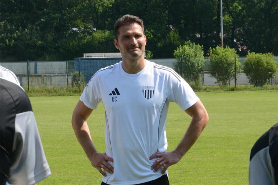 Trägt mit dem 1. FC Bocholt in Marbeck den ersten Test aus: Trainer Guerino Capretti. 