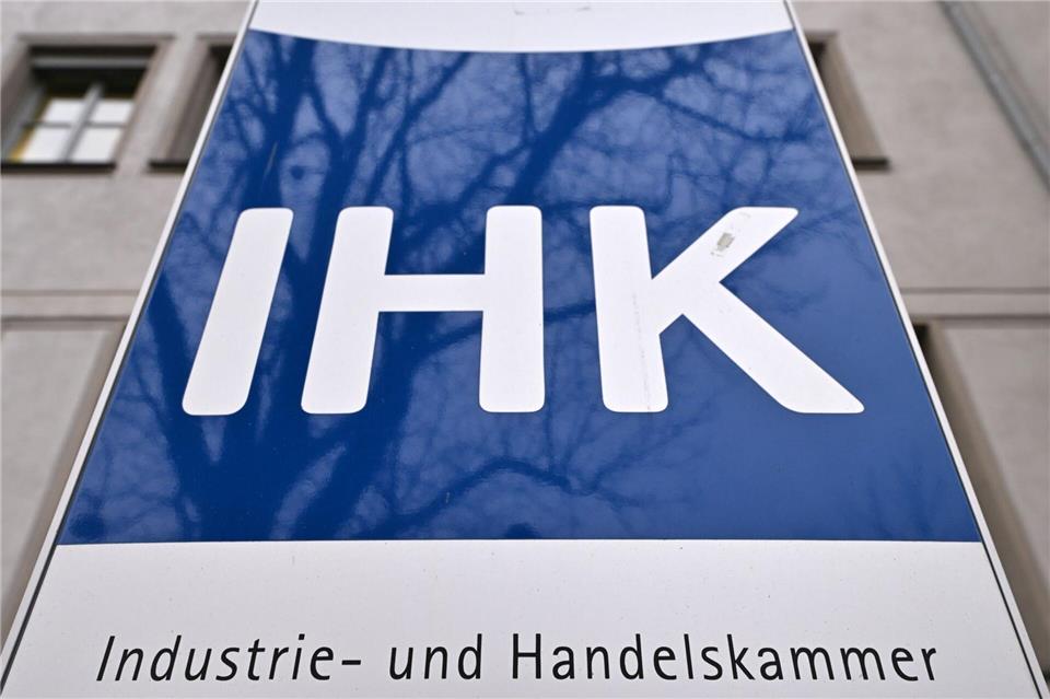 „Tragfähige Wachstumsimpulse sind weiterhin nicht erkennbar“, so die IHK Halle-Dessau. (Symbolbild)Martin Schutt/dpa