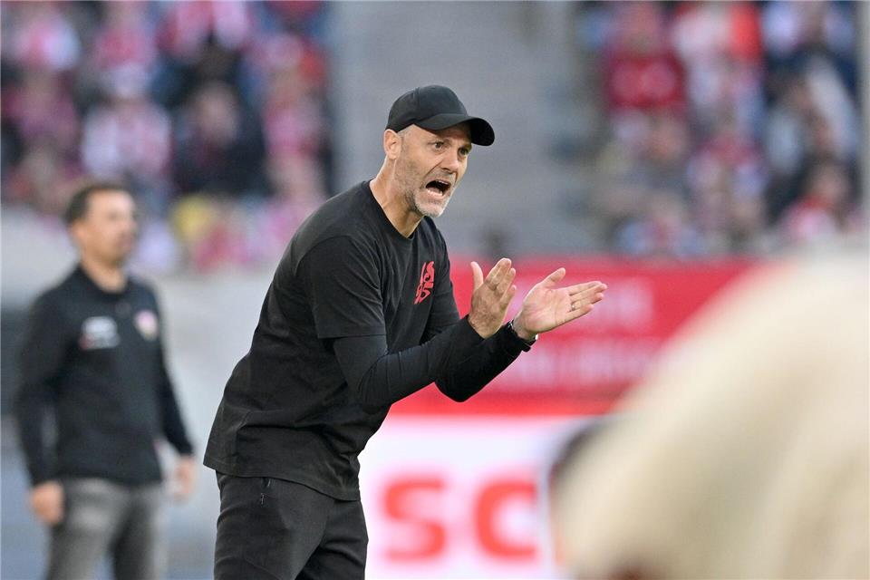 Trainer Alexander Ende feierte ein gelungenes Heimdebüt als Fortuna-Coach.Anke Waelischmiller/dpa