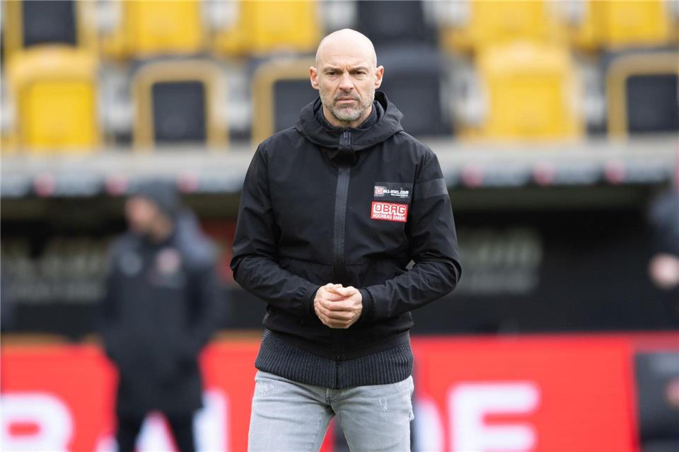 Trainer Alexander Schmidt übernimmt den Regionalligisten Chemie Leipzig. (Archivbild)Sebastian Kahnert/dpa-Zentralbild/dpa