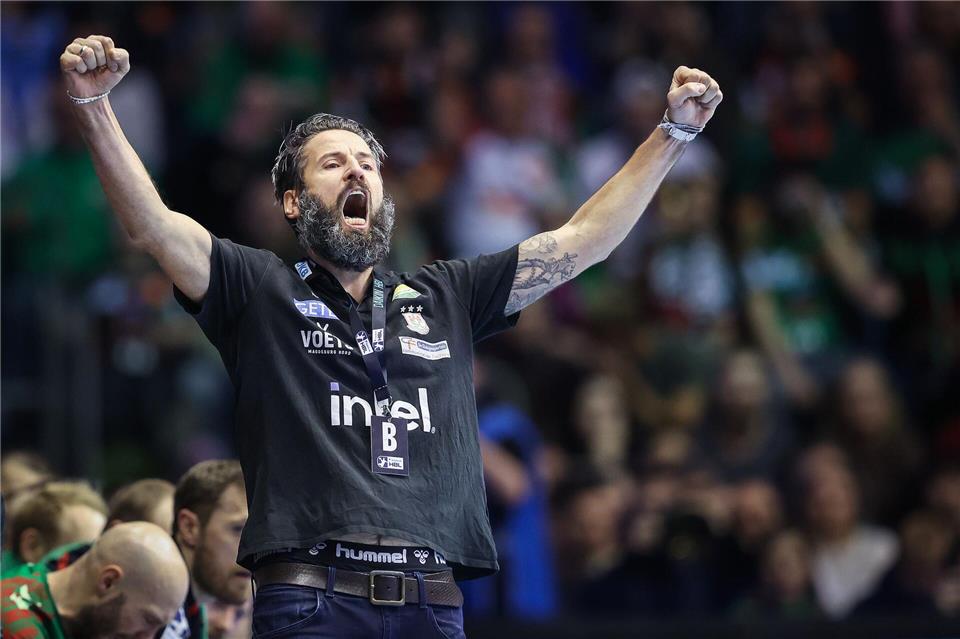 Trainer Bennet Wiegert vom SC Magdeburg freut sich über neue Stars in der Handball-Bundesliga in der neuen Saison. (Archivbild)Ronny Hartmann/dpa-Zentralbild/dpa