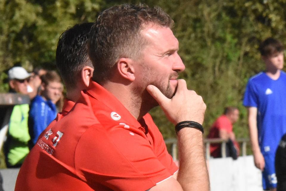 Trainer Christian Erwig war enttäuscht von dem, was er in Wettringen von seiner Elf sah.