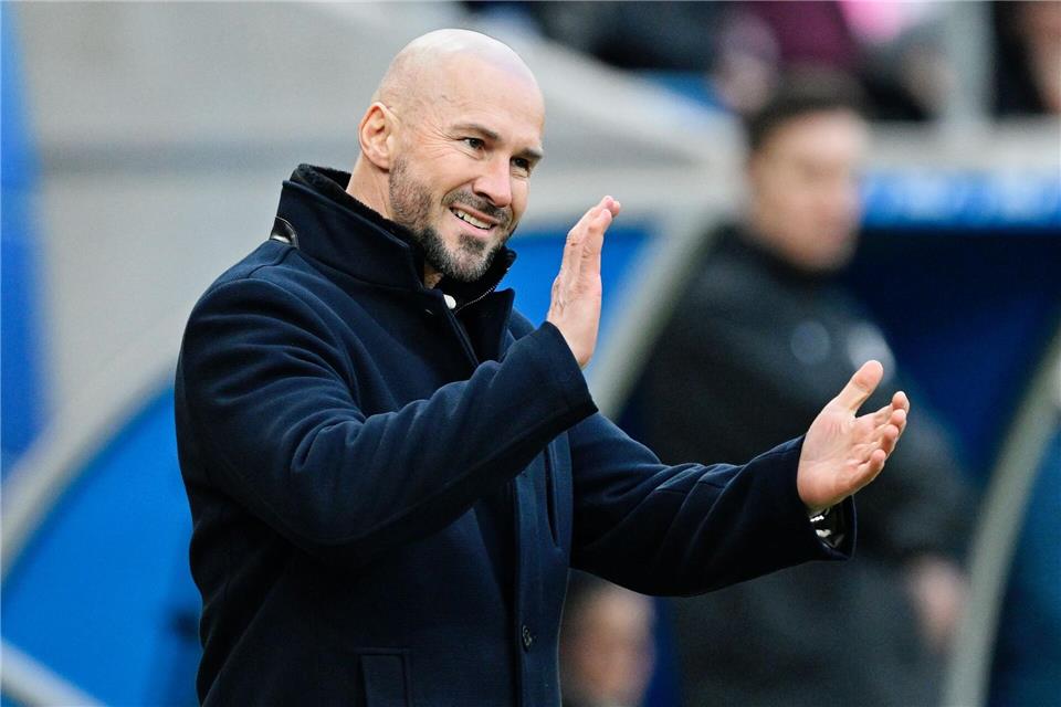 Trainer Christian Ilzer fordert mit der TSG Hoffenheim den Rekordmeister FC Bayern heraus. (Archivbild)Uwe Anspach/dpa