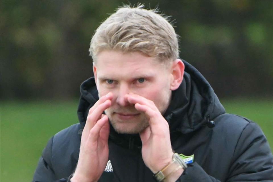 Trainer David Reckmann sieht die jüngsten Leistungen seines RSV Borken kritisch.