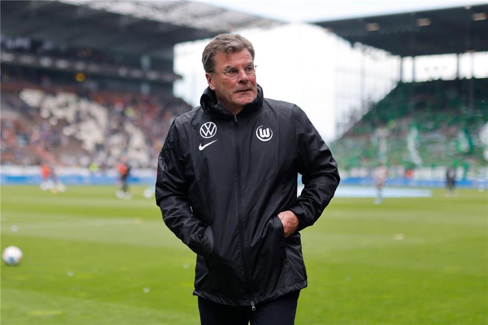 Trainer Dieter Hecking vom VfL WolfsburgPhilipp Szyza/dpa