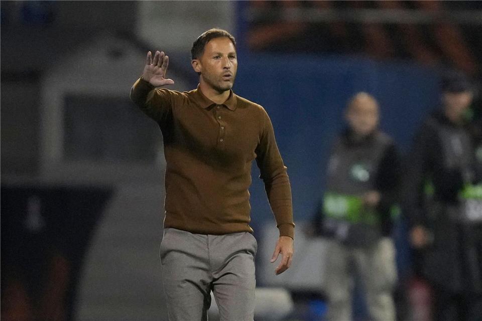 Trainer Domenico Tedesco steht mit Fenerbahce vor einem spannenden Spiel gegen Stuttgart. (Archivbild)Darko Bandic/AP/dpa