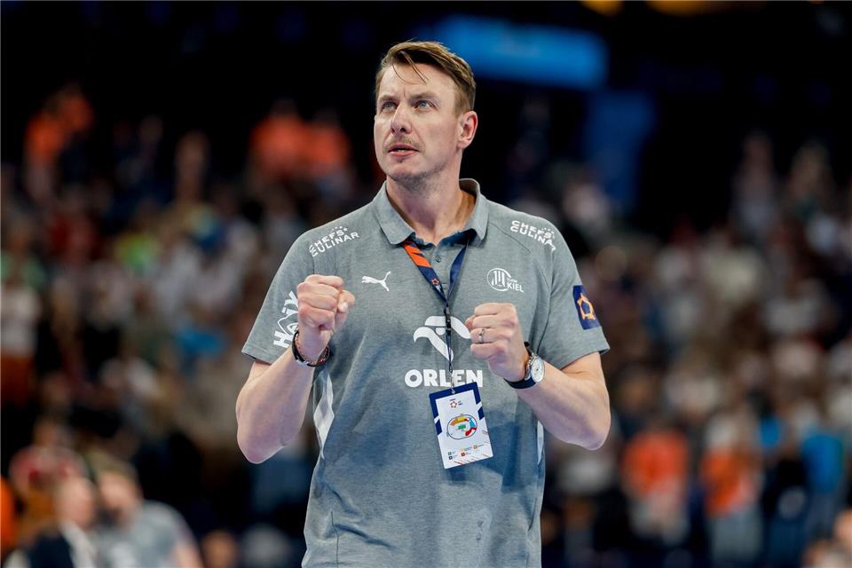 Trainer Filip Jicha und der THW Kiel hatten den TBV Lemgo Lippe zu Gast. (Archivbild)Philipp Szyza/dpa